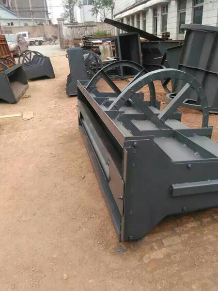 隔离墩钢模具 (5)