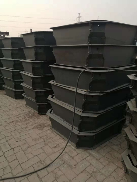 框格护坡钢模具 (3)