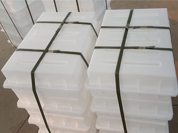 长条孔沟盖板模具 (8)