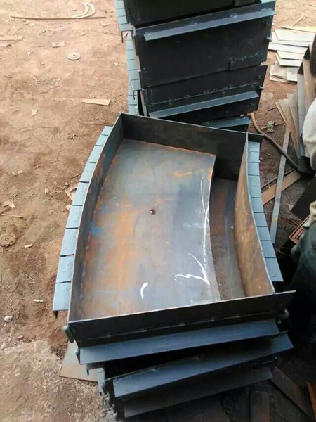 拱形护坡钢模具 (1)