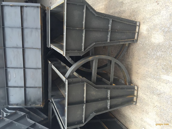 防撞护栏钢模具 (10)