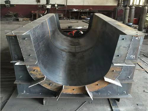 流水槽钢模具 (1)