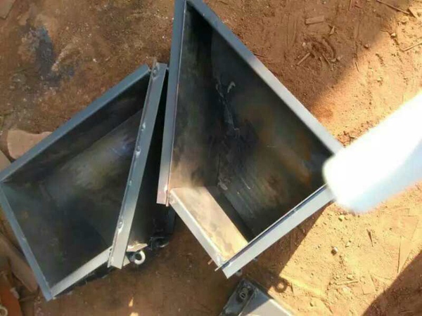 拱形护坡钢模具 (3)