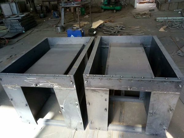流水槽钢模具 (8)