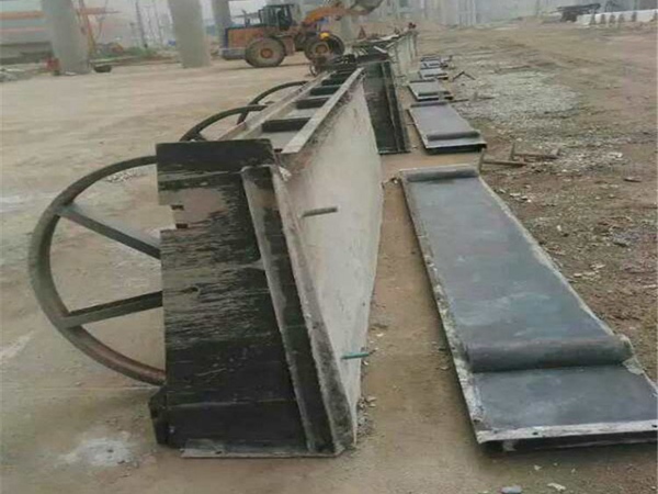 隔离墩钢模具 (19)