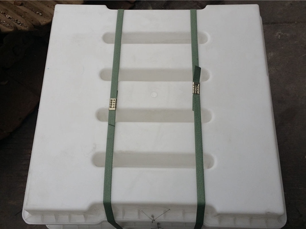 长条孔沟盖板模具 (1)